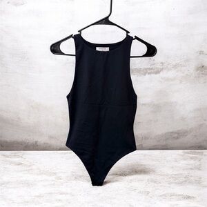 Babaton Bodysuit Womens XS Black Shoulder Pad Sleeveless Round Neck